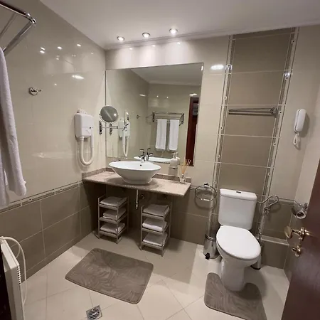 Daniel's - 4 Season *