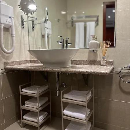 Daniel's - 4 Season * בנסקו