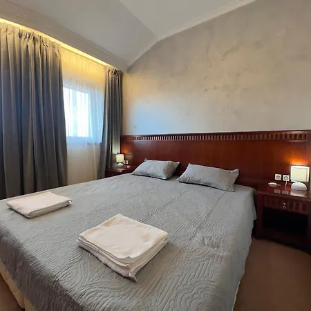 Daniel's - 4 Season * Банско